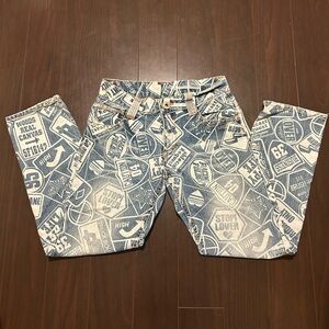 Graphic Print Blue Jeans